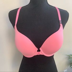 NWT Victoria’s Secret Racerback T-Shirt Bra 34D